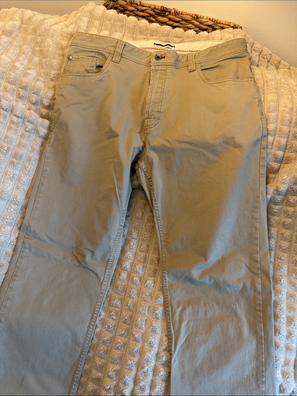 Izod Men’s Khaki Tan Chinos 34x32 Straight